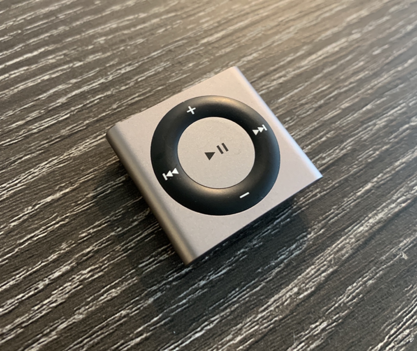⭐️Apple iPod shuffle 2nd generation thumbnail