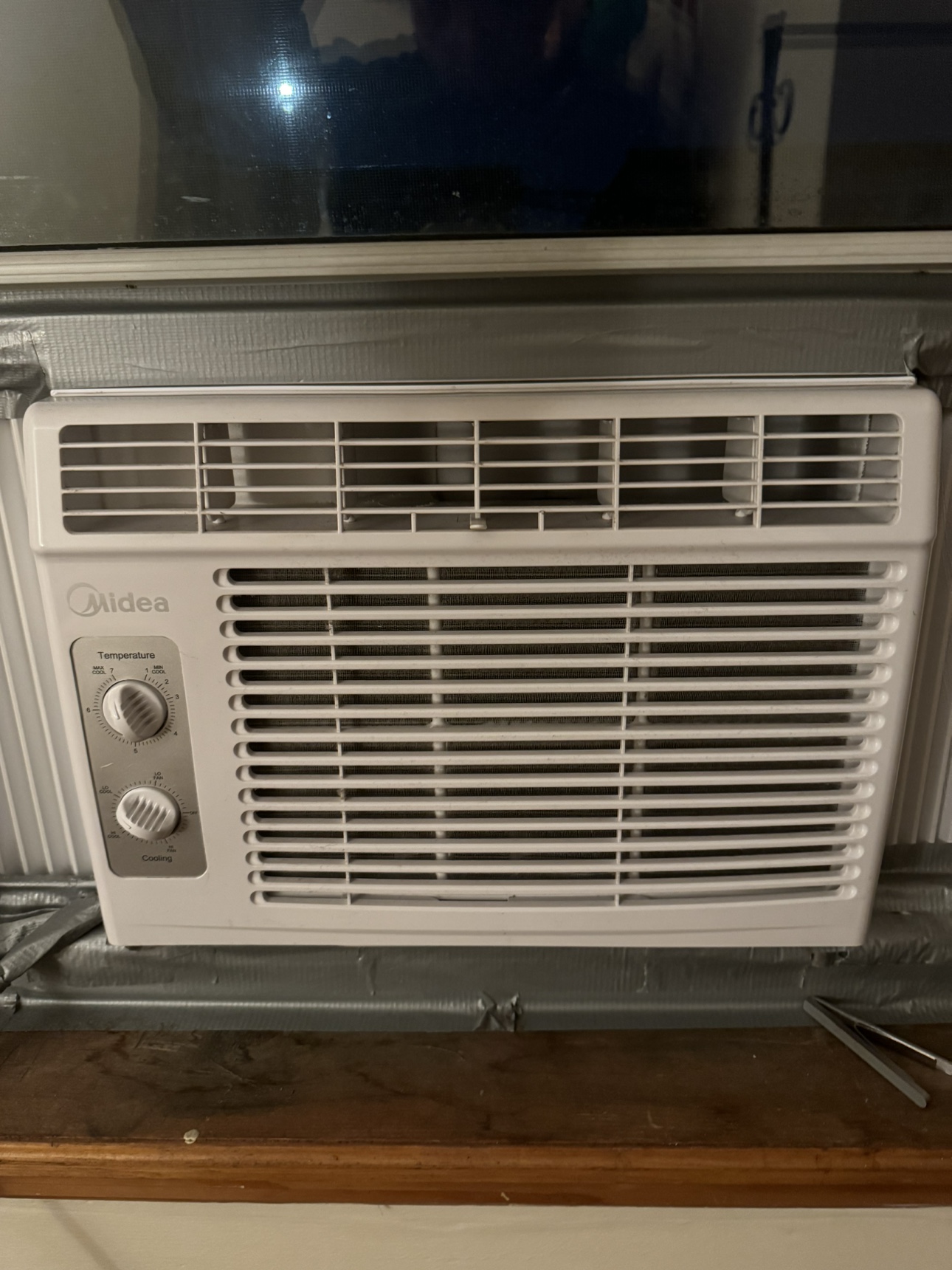 Midea 5,000 BTU Window Air Conditioner - photo 2