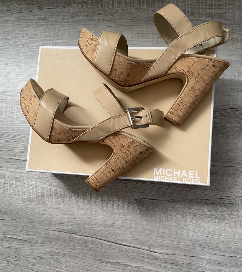Micheal Kors sandals NUDE - photo 4
