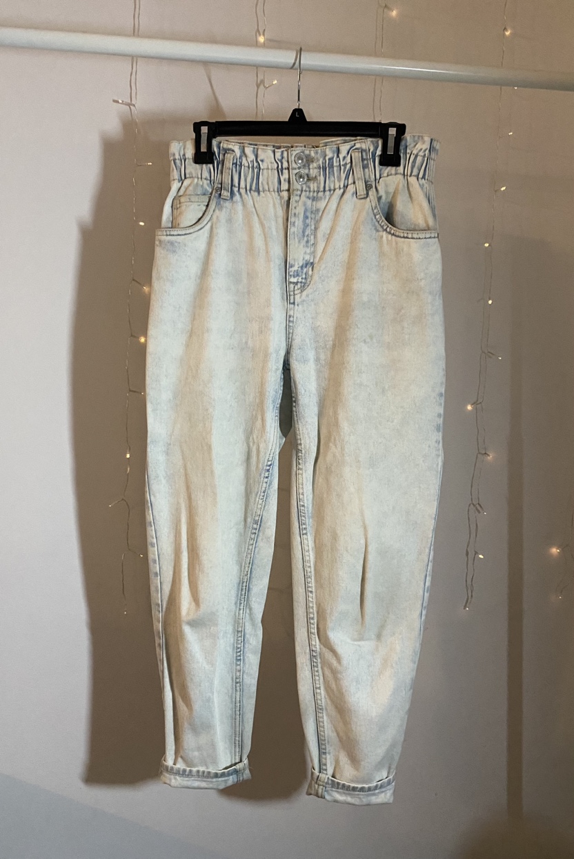 ‼️PRICE NEGOTIABLE‼️ High rise paperbag mom jeans 💎 image indicator(2)