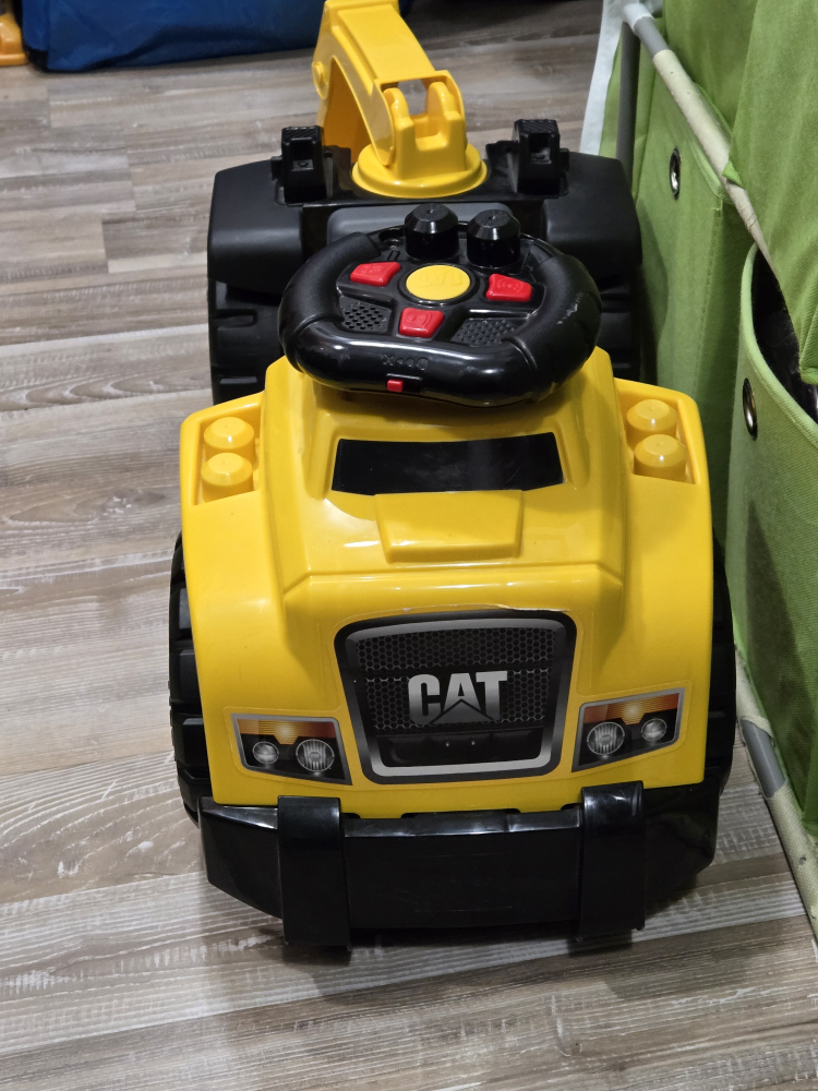 Kids ride on cat CAT excavator image indicator(6)