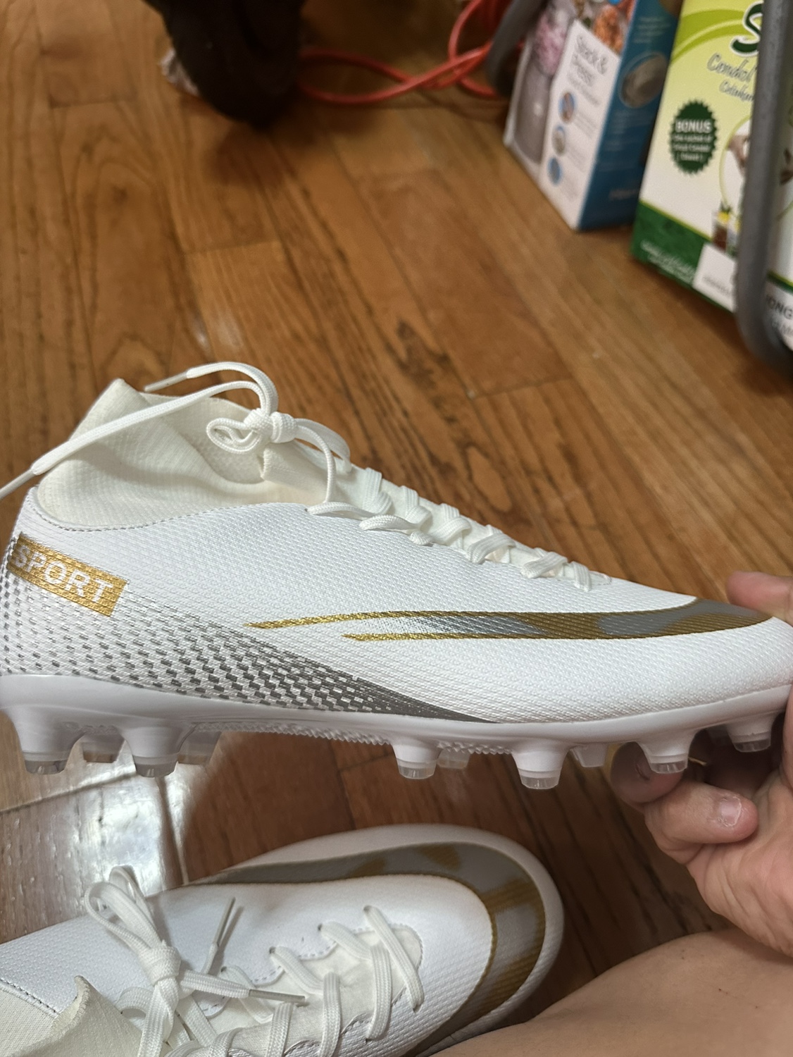 Soccer shoes - photo 2