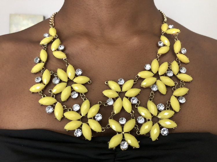 Yellow statement piece necklace - photo 2