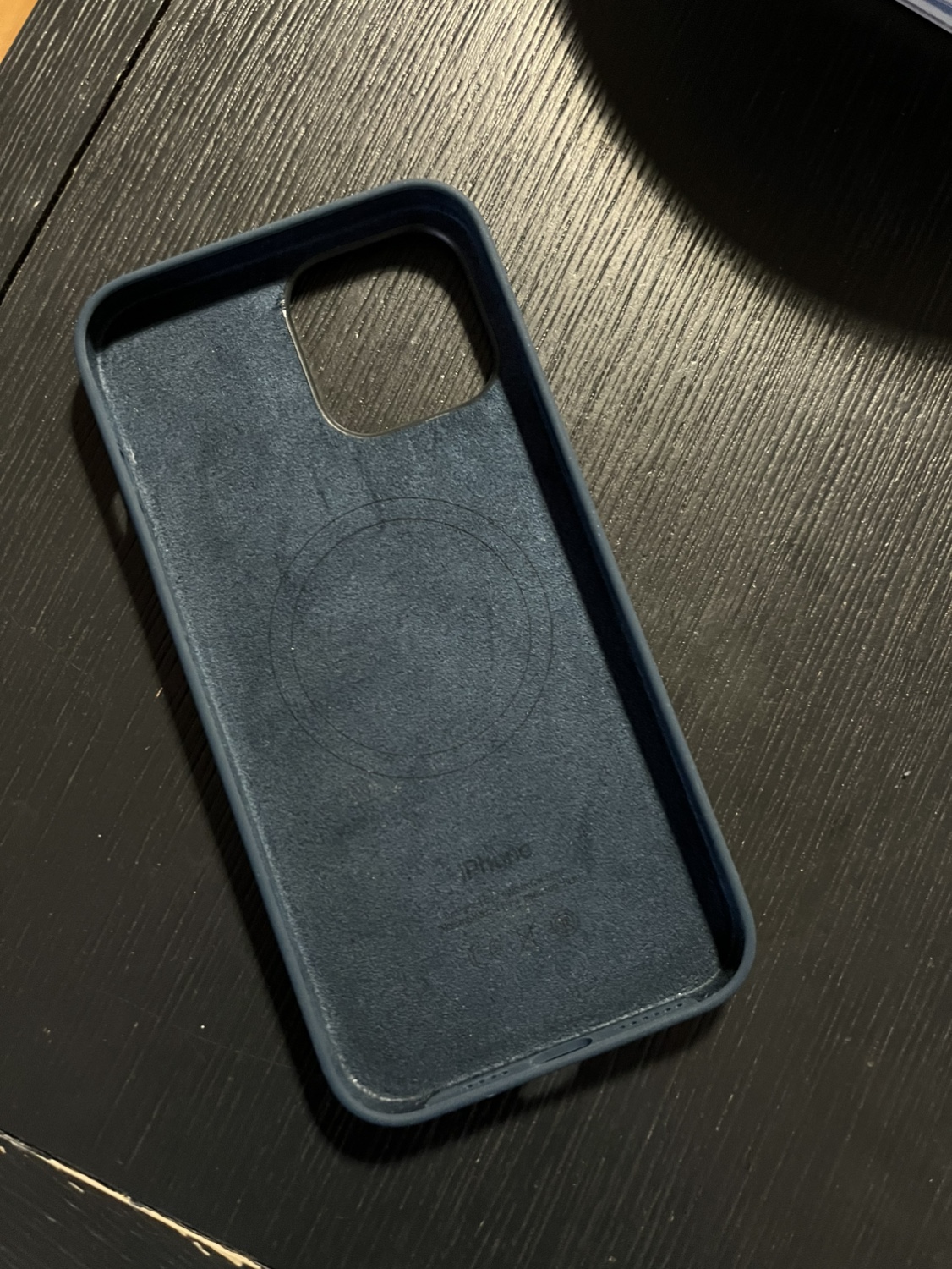 iPhone 13 Pro Max (deep blue silicone) MagSafe case - photo 2