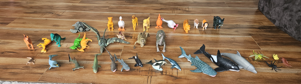 Toy animals thumbnail