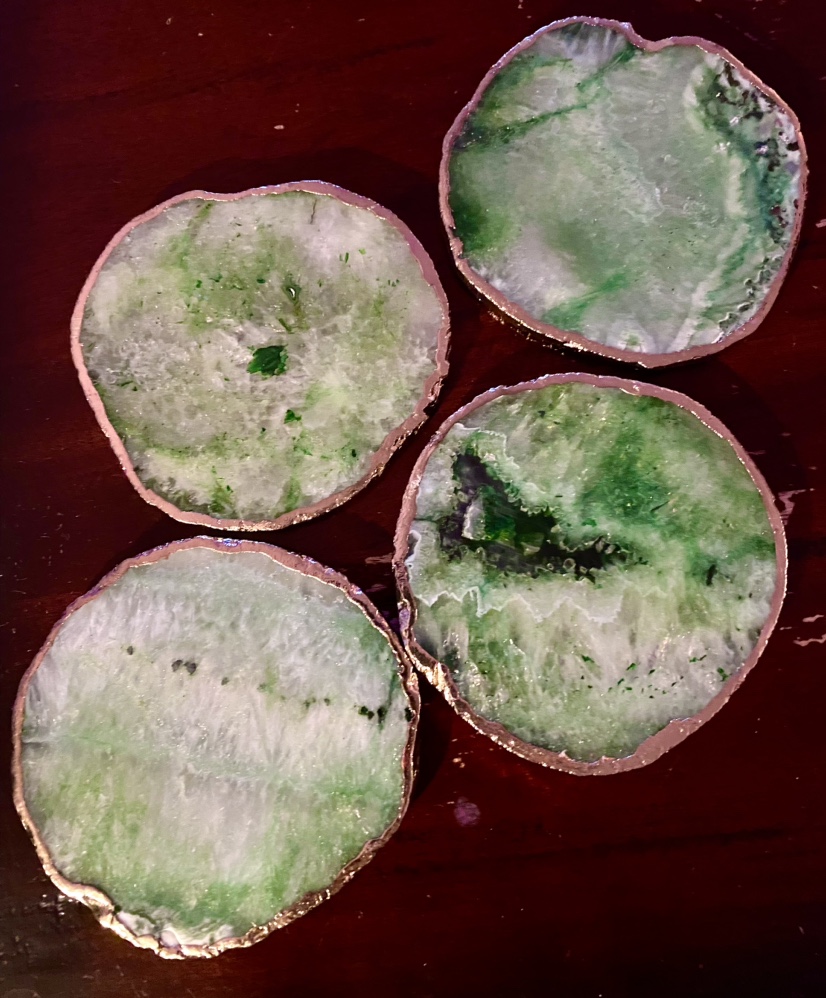 NWT Genuine Green Agate Gold-trimmed Crystal Coasters (4) image indicator(3)