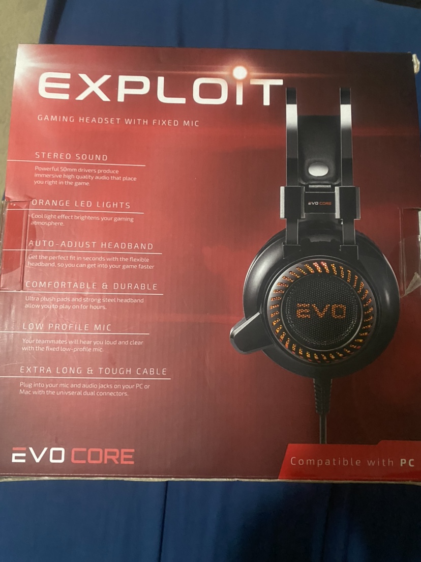 Gaming headset with fixed mic - photo 3
