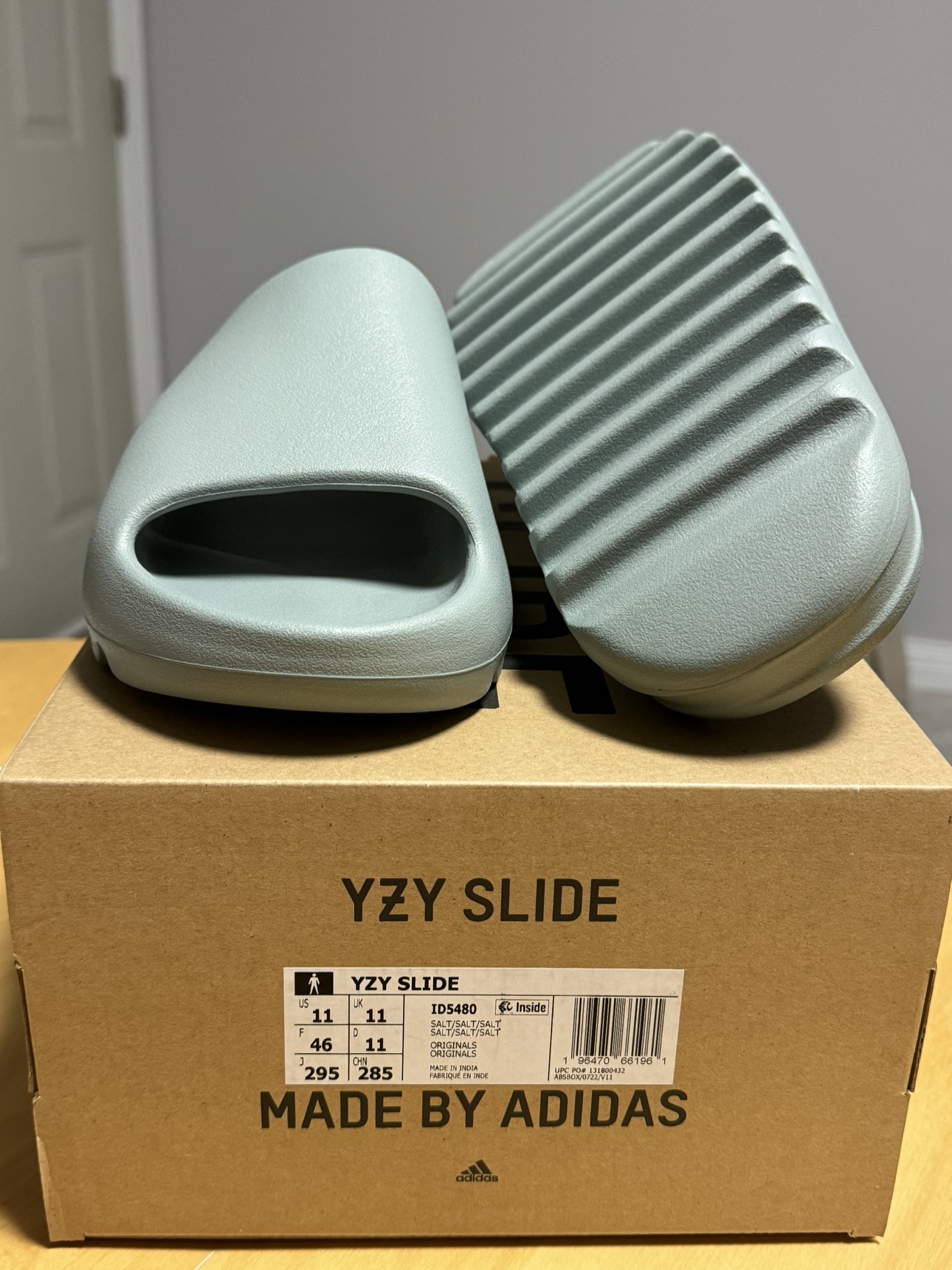 Yeezy slides salt, size 11, brand new thumbnail