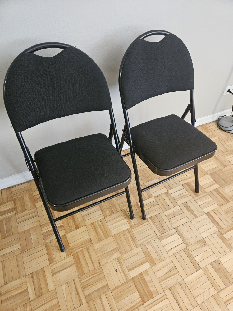 New Folding chairs