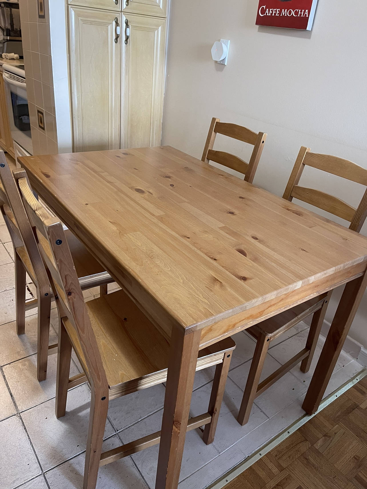 Dining table with four chairs 46/29 inches - photo 2