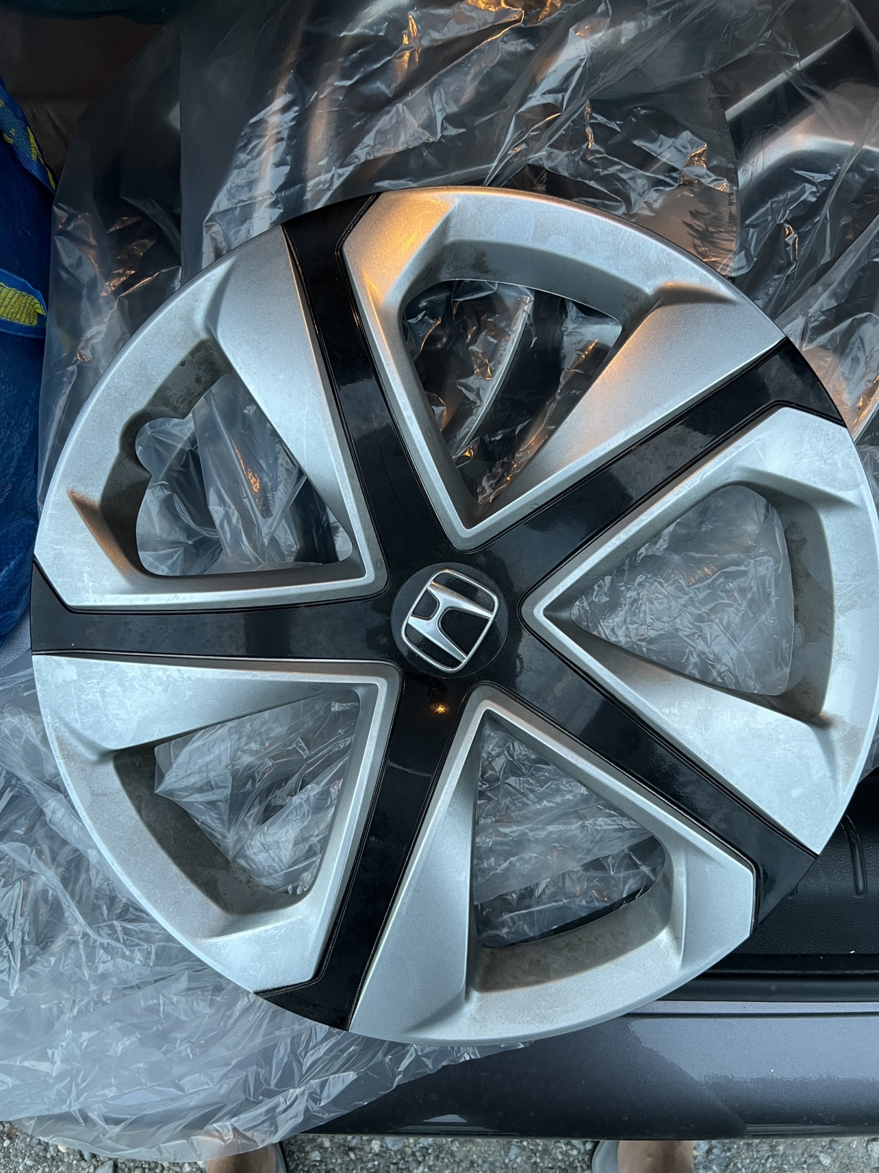 HONDA CIVIC 16" HUBCAPS for 10th Gen - photo 2