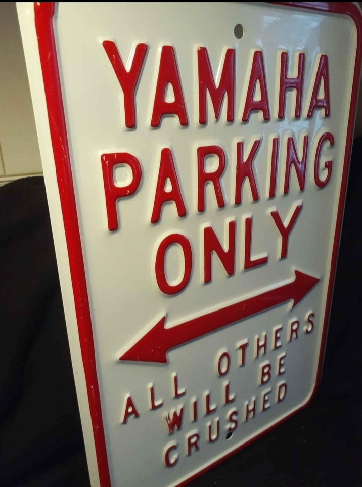 Vintage YAMAHA Parking Sign Beautiful condition - photo 3
