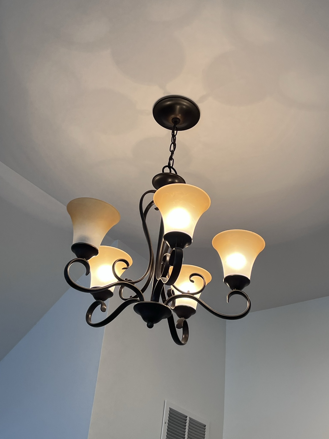 Ceilings light - photo 2