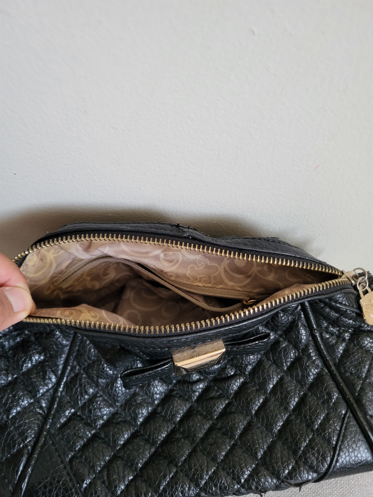 black small purse for ladies image indicator(3)