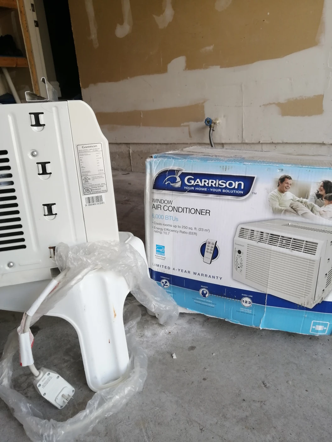 Window AC Cooler $$ - photo 3