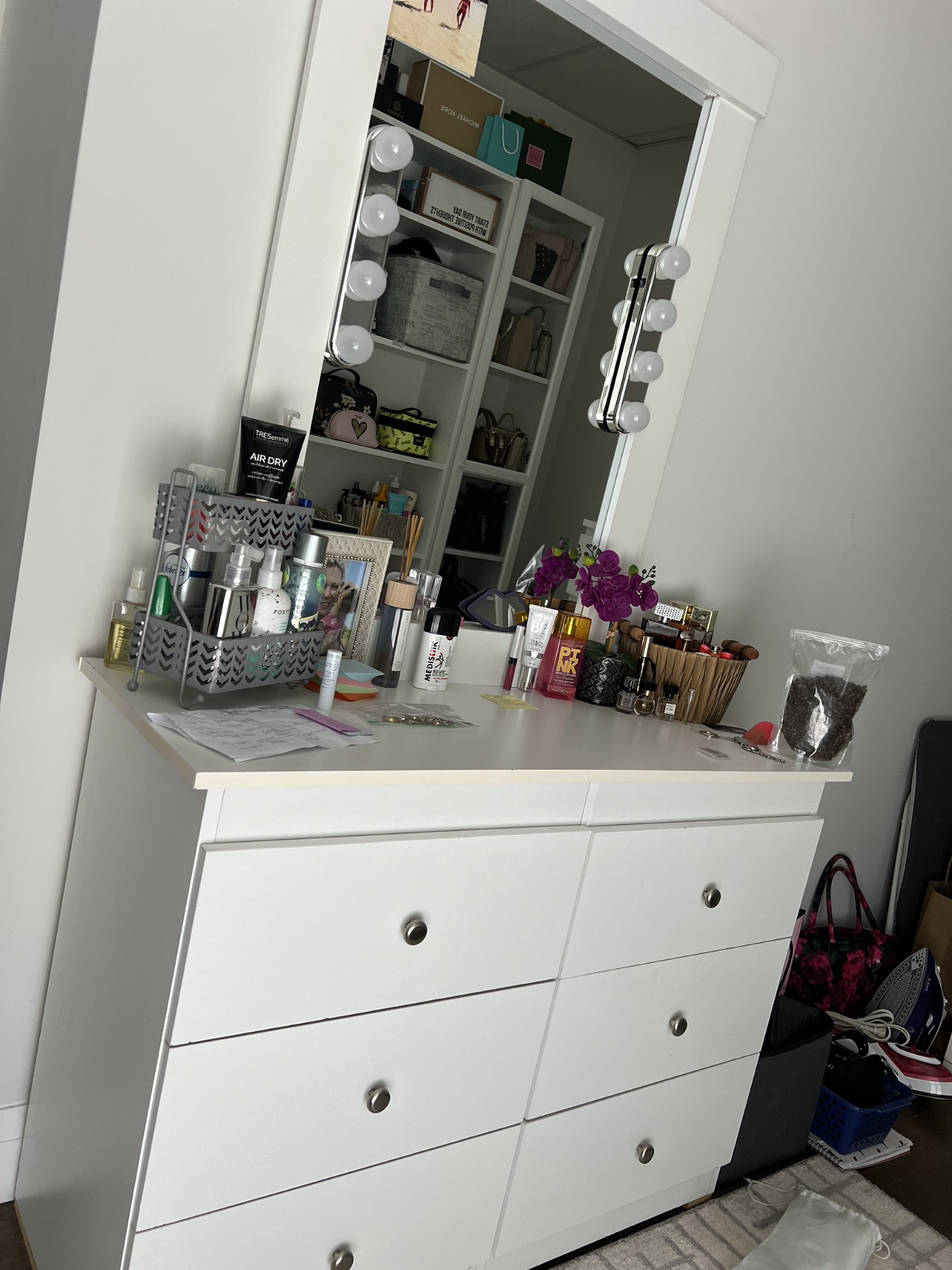 Dresser with mirror - photo 2