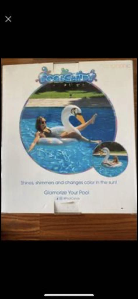Holographic goose jumbo pool tube - photo 3