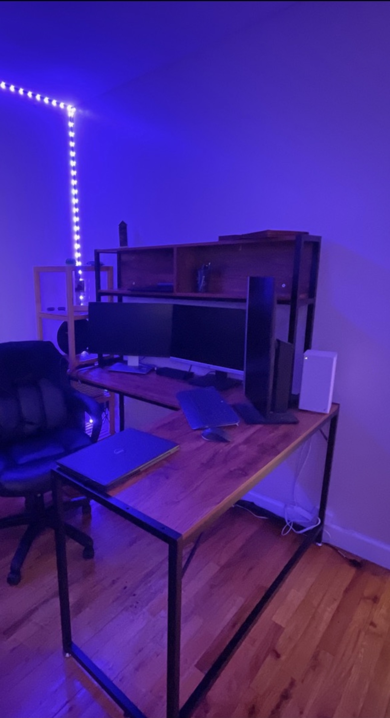 L-Shape desk