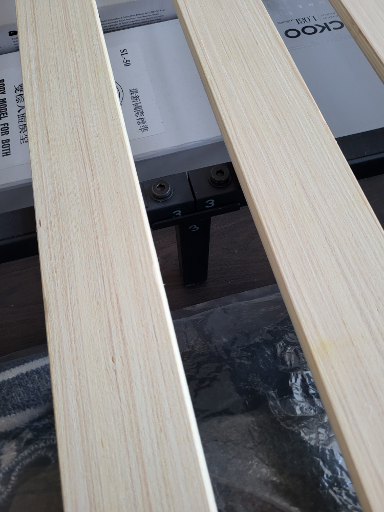 Queen size bed frame - photo 3