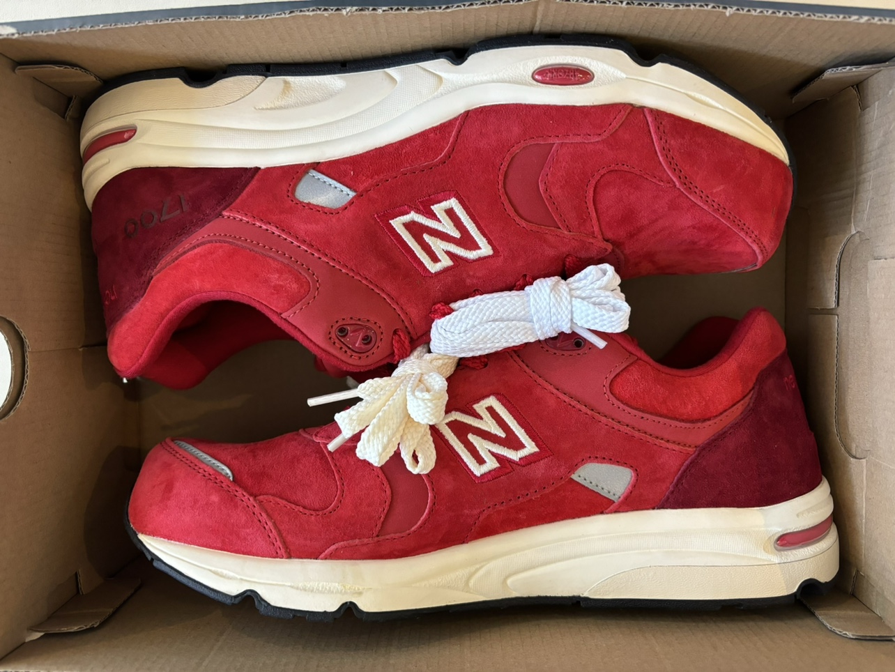 Brand New - New Balance 1700 x Kith Toronto Rococco Red thumbnail