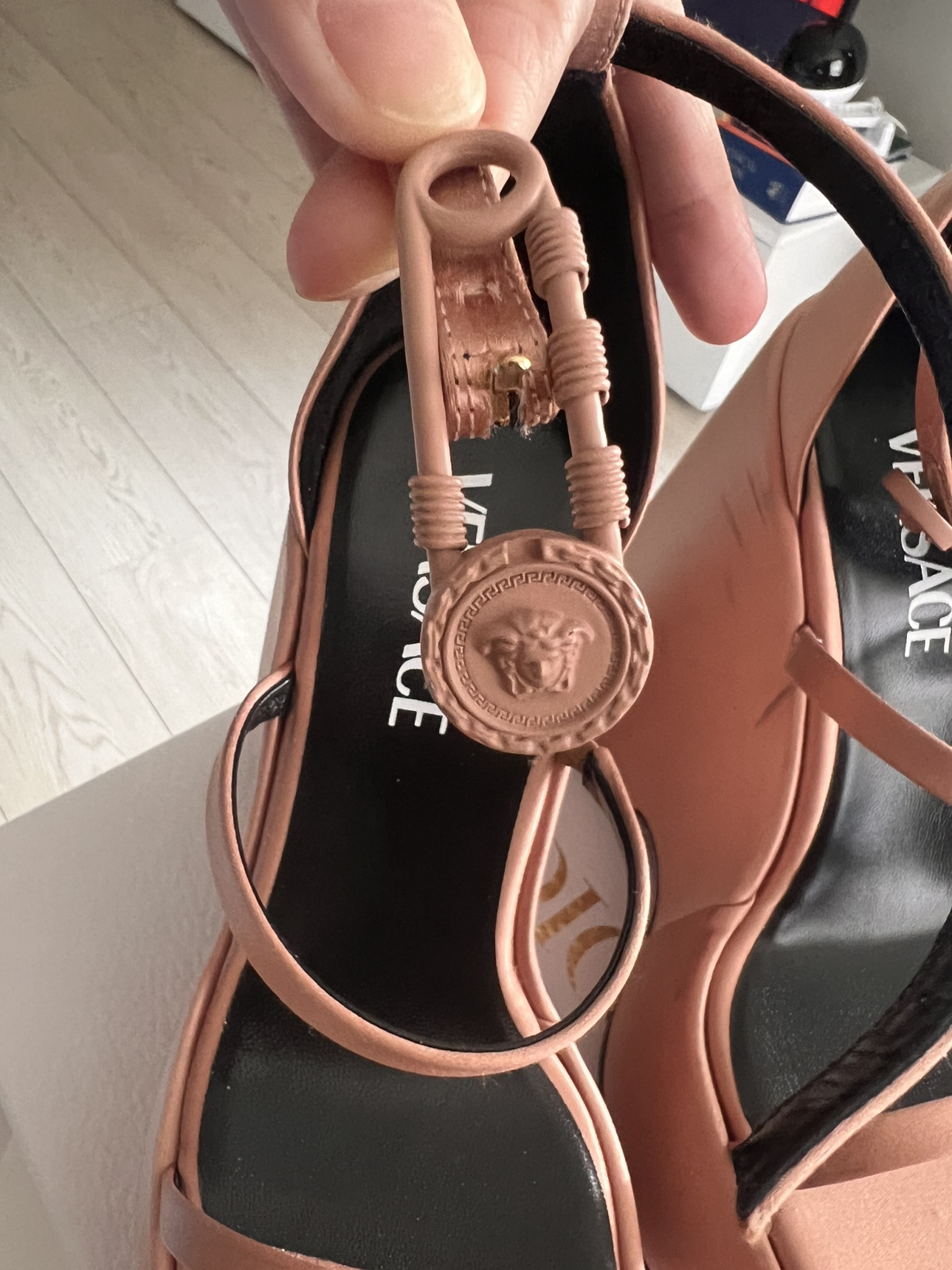 Versace - photo 2