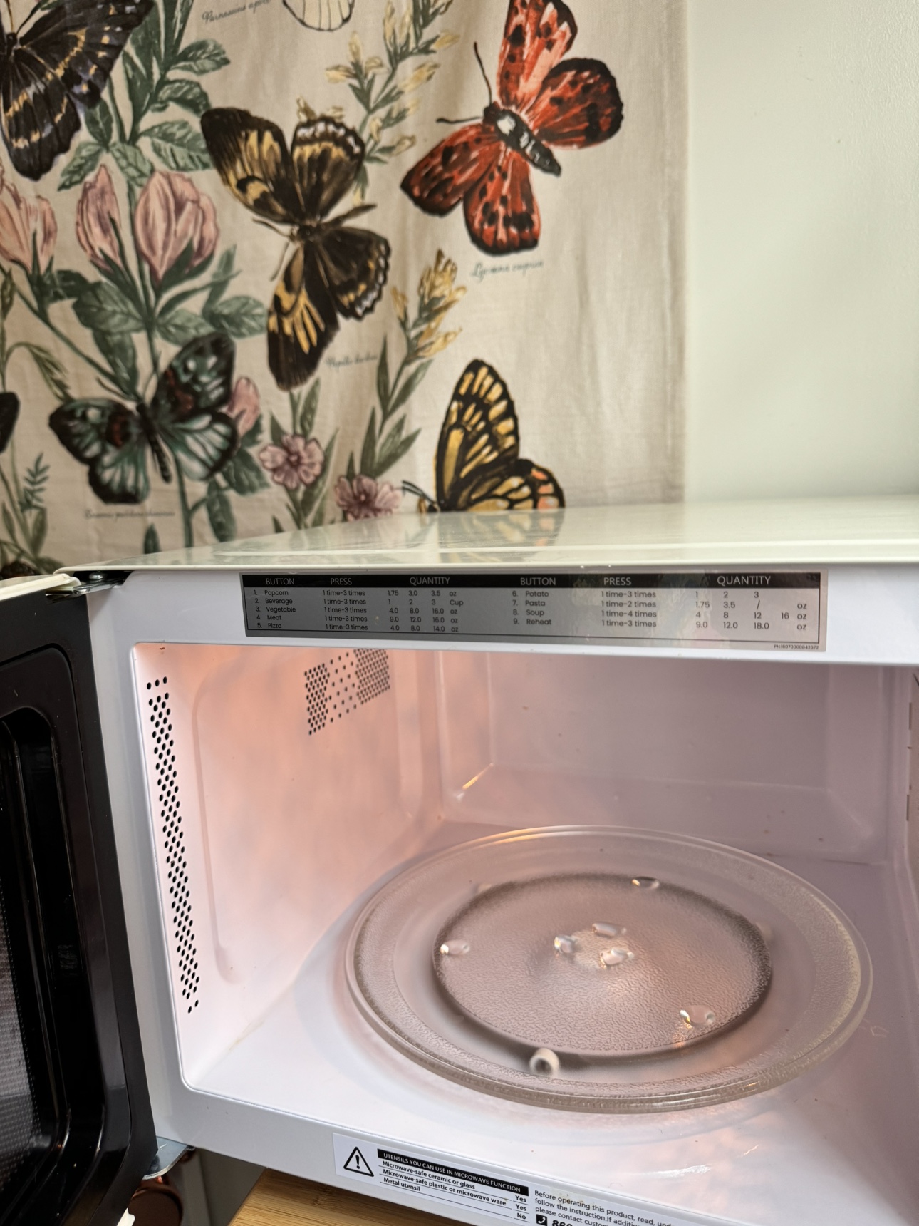 Microwave - photo 2
