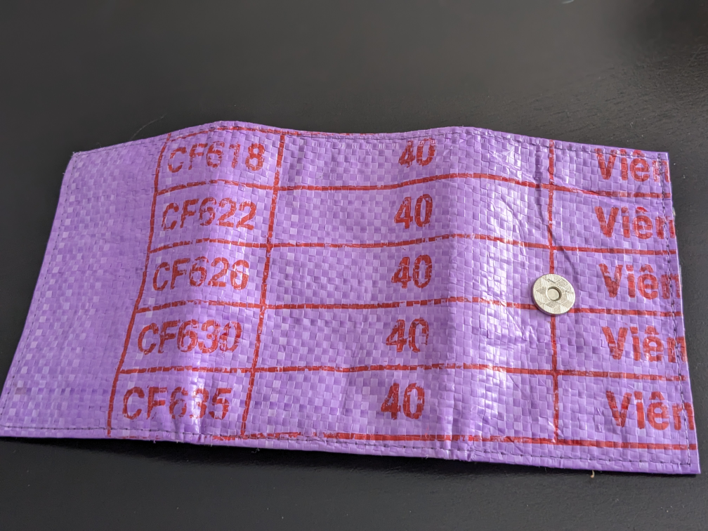 #freecycle Wallet made DIY out of a rice sack image indicator(2)