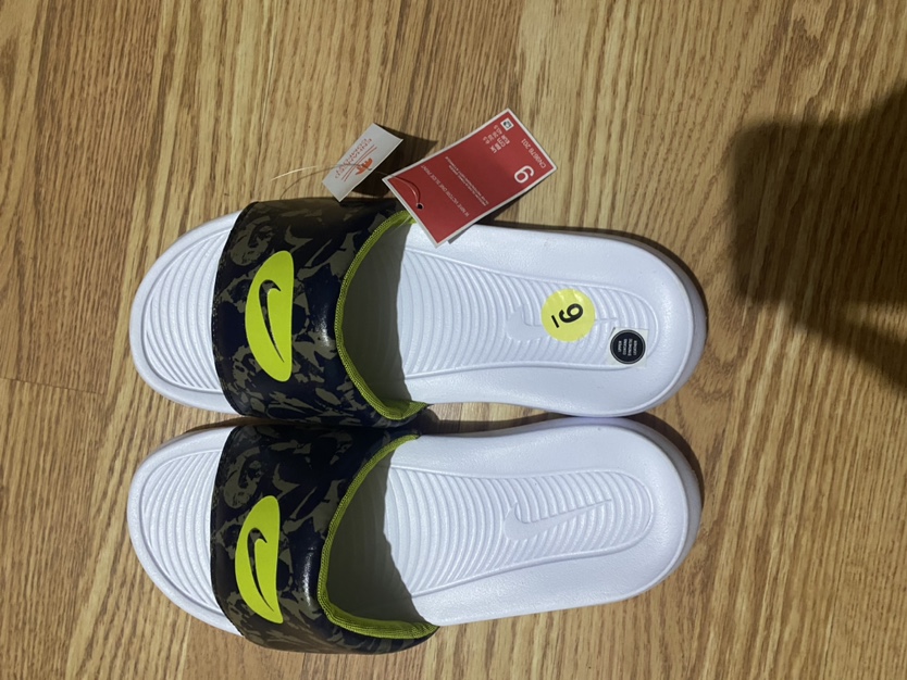 Men Nike Slides