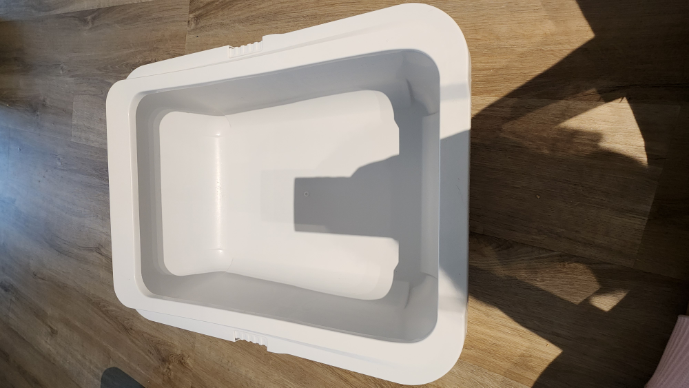Cat Litter Boxes - photo 3