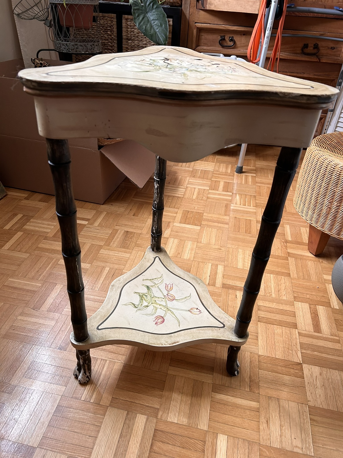 Antique Triangle Corner Table - photo 2
