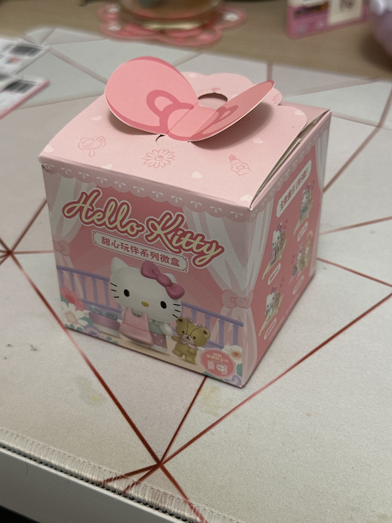 Sanrio Hello Kitty blind box MOETCH Rare pick (open box) thumbnail