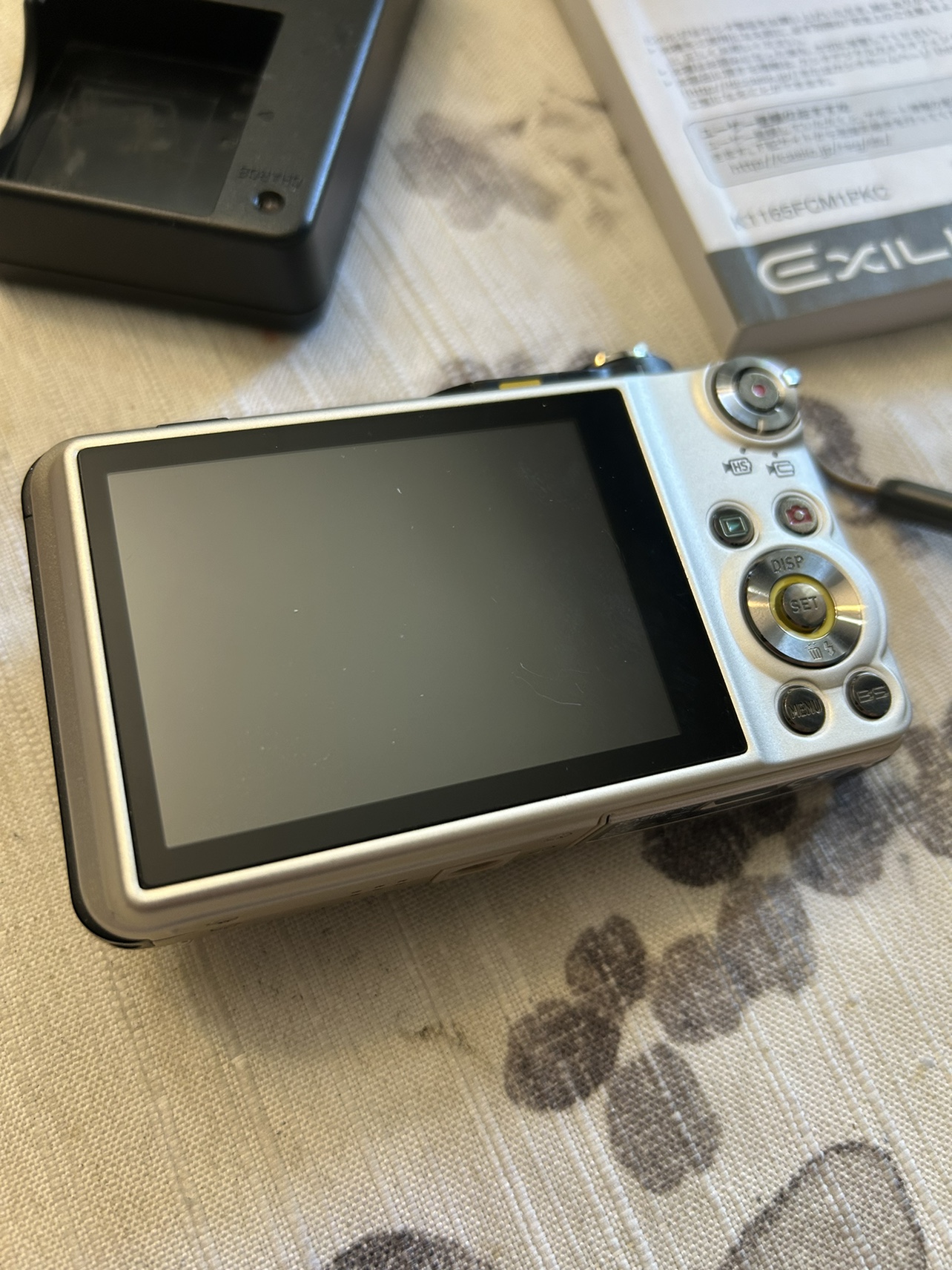 Casio Exilim Ex-fc150 High Speed Slim Camera Gold with 10.1 MP image indicator(3)