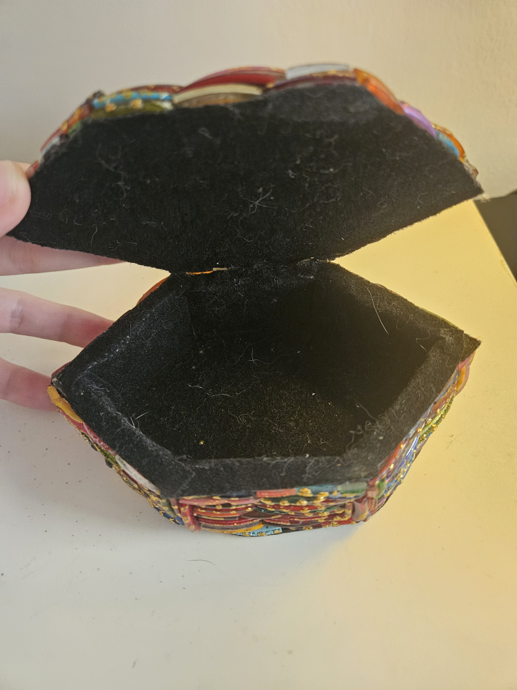 Decorative container - photo 4