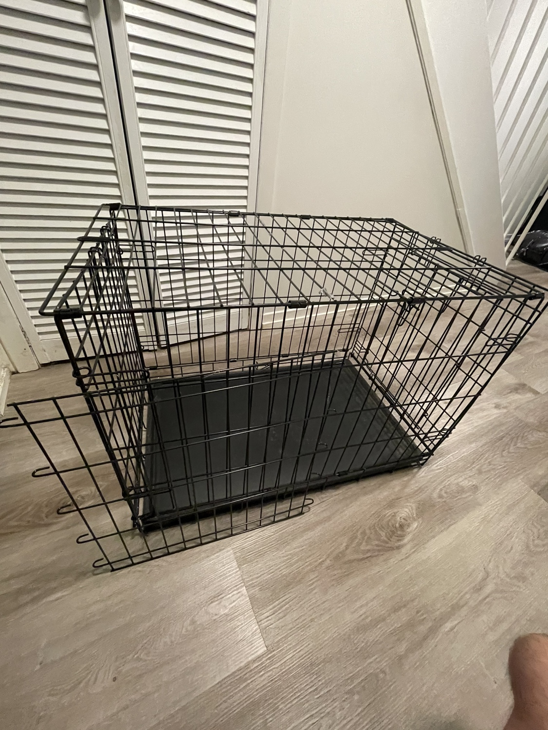 Large Dog Crate thumbnail