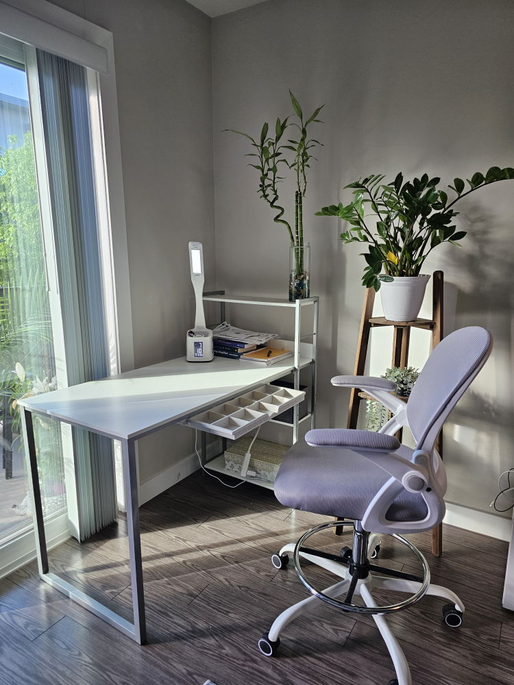 Desk with Lamp