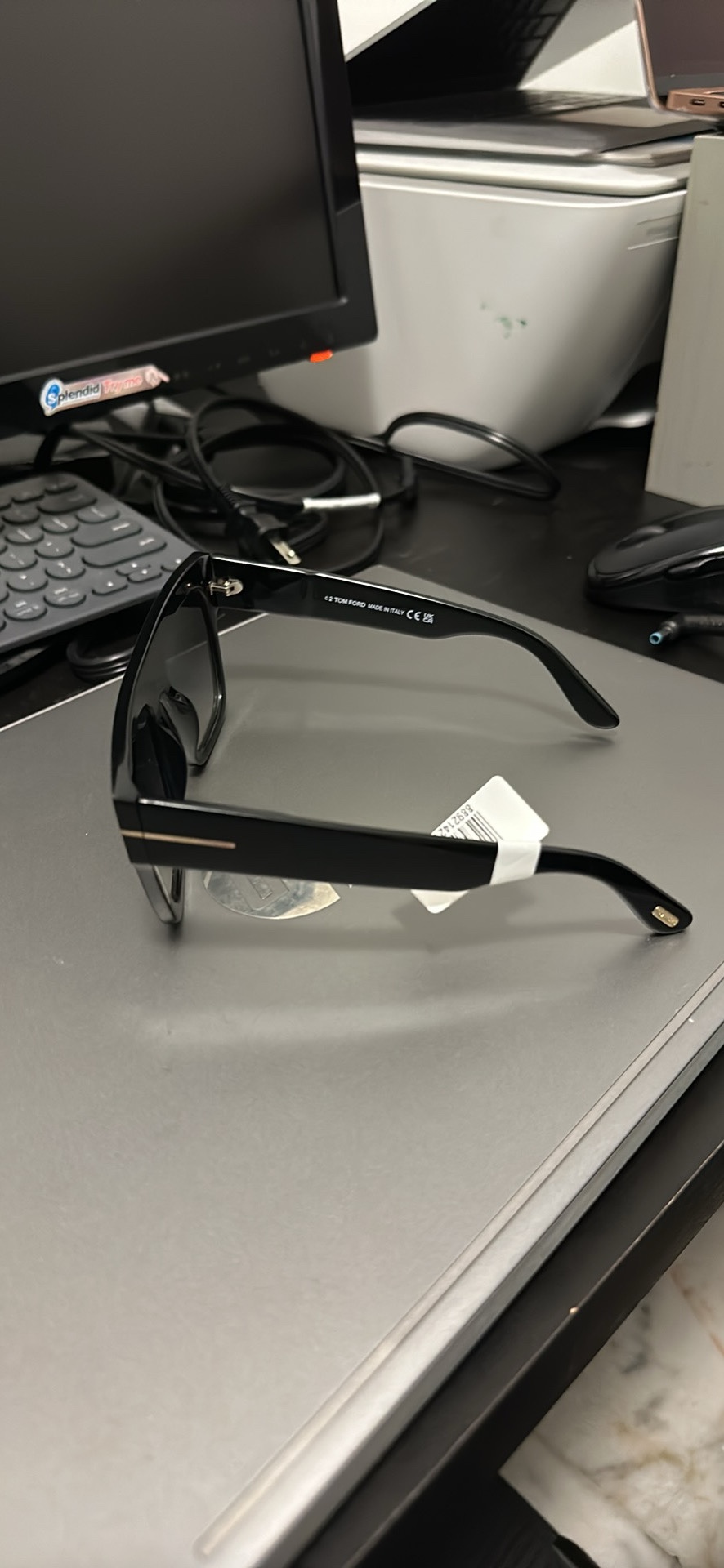 Tom Ford Black Sun Shades - photo 2