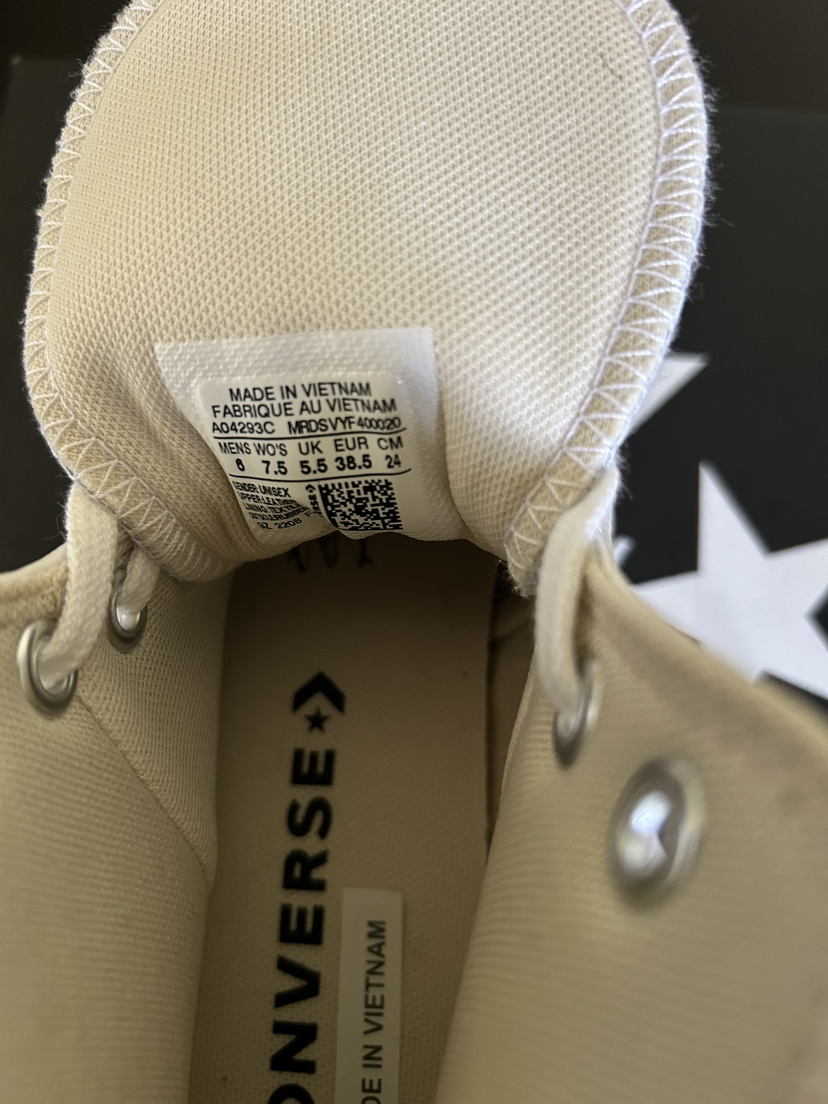 Converse platform high top Leather white (Retail price $140) image indicator(8)