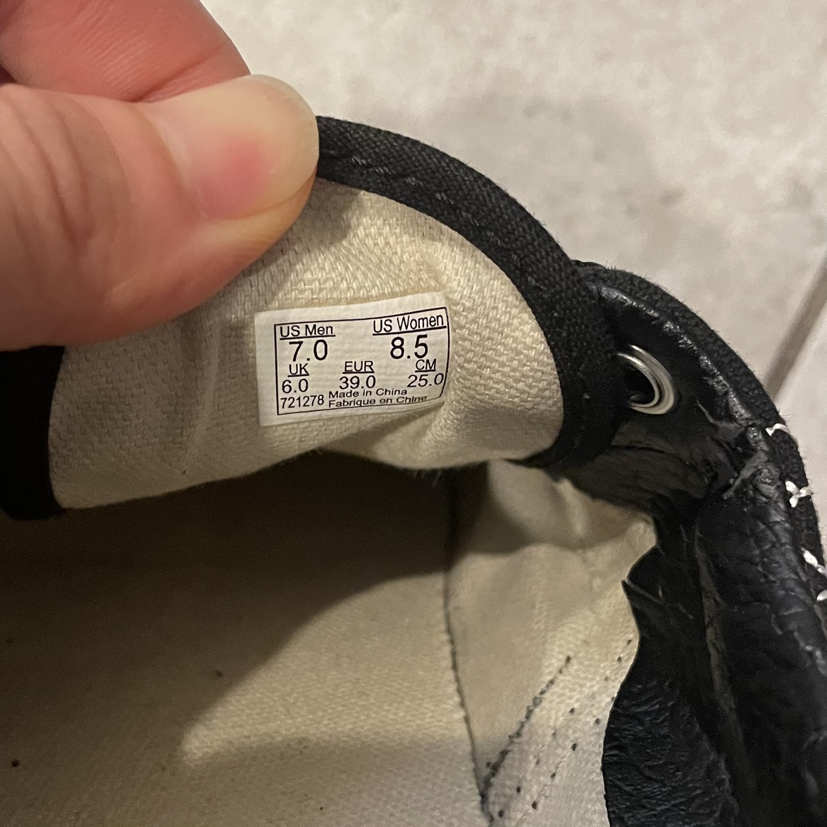 🧡Vans Sneakers Size Mens 7, Womens 8.5 - photo 4