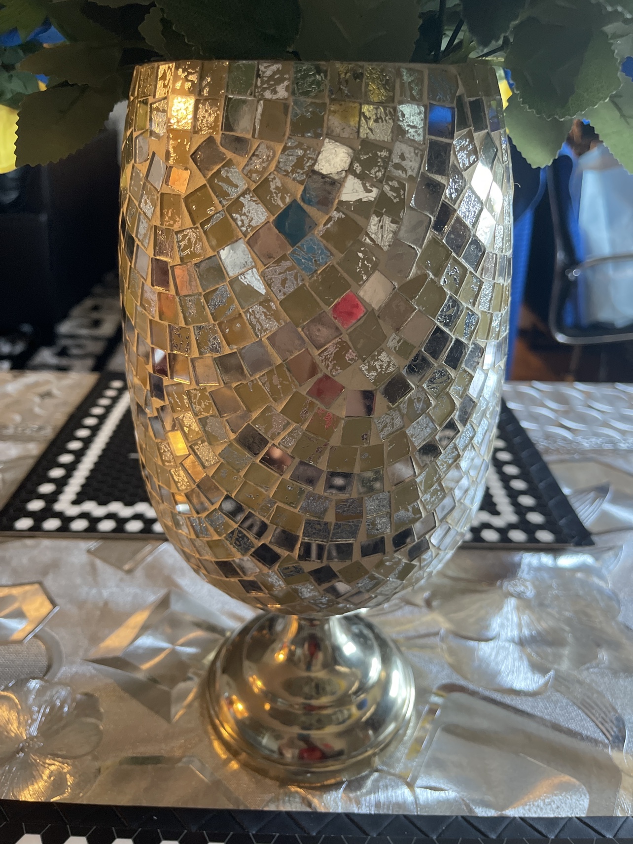 Vase x 2 image indicator(2)