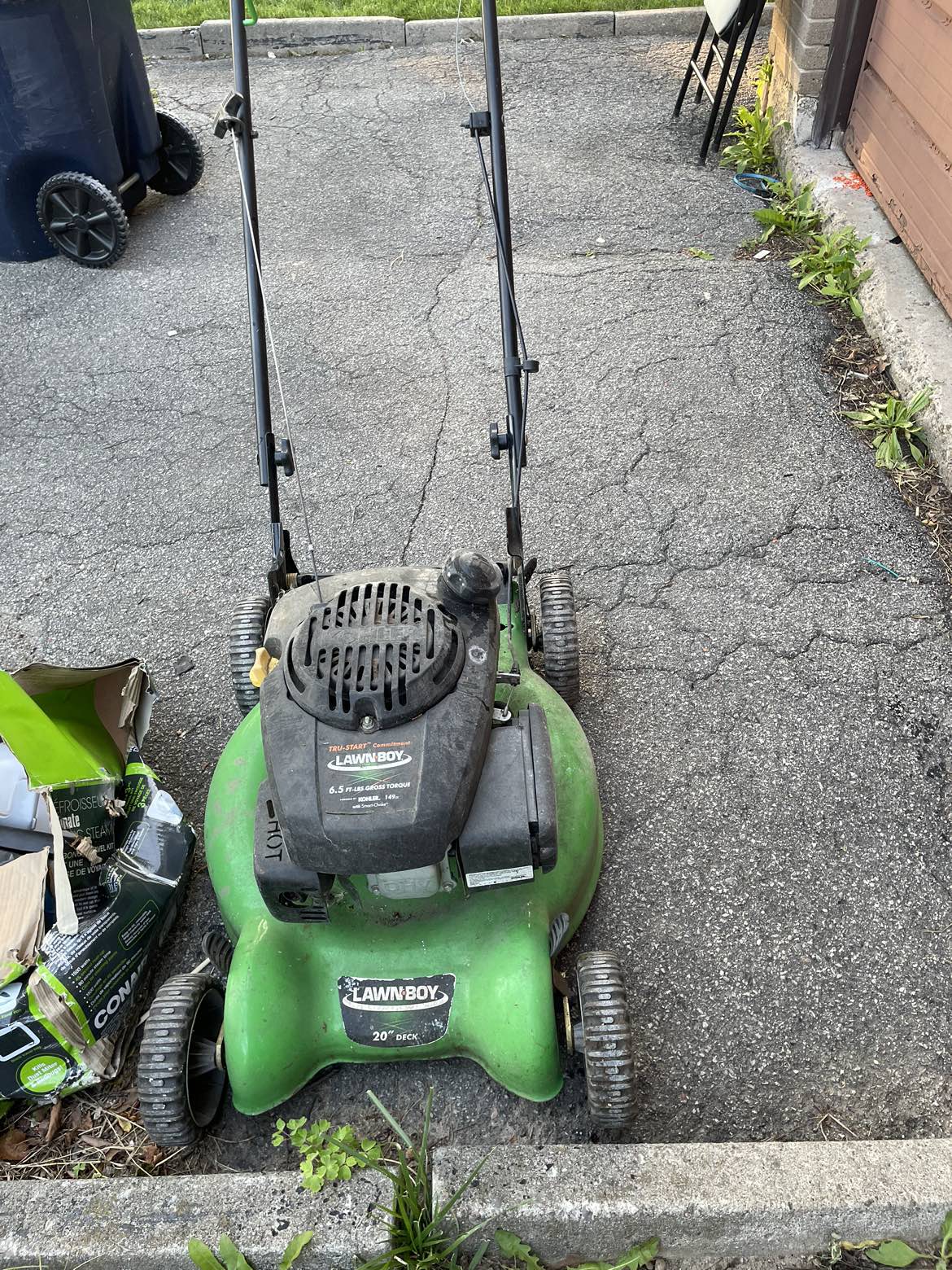 Lawn boy 20 inch cut gas mower thumbnail