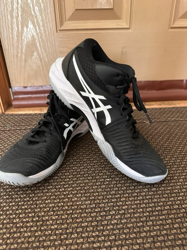 ASICS Men Beyond FlyteFoam Volleyball Shoes Size 9