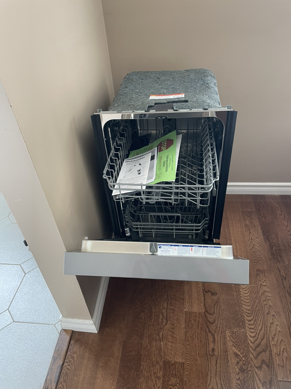 Dishwasher - photo 2