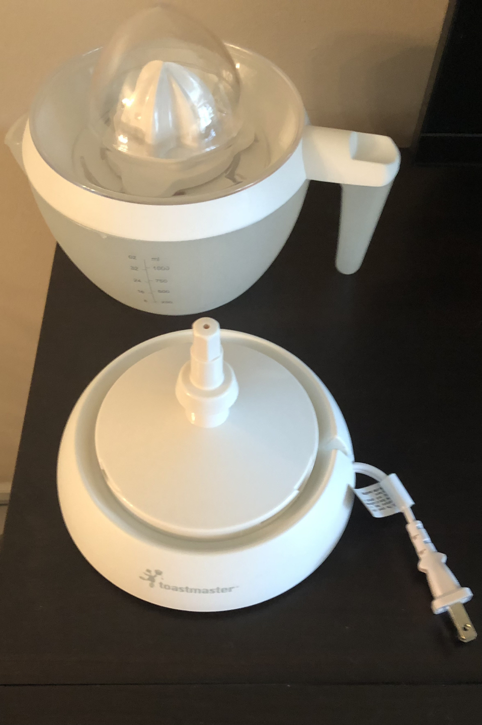Toastmaster Citrus Juicer with Pulp Adjuster - photo 5