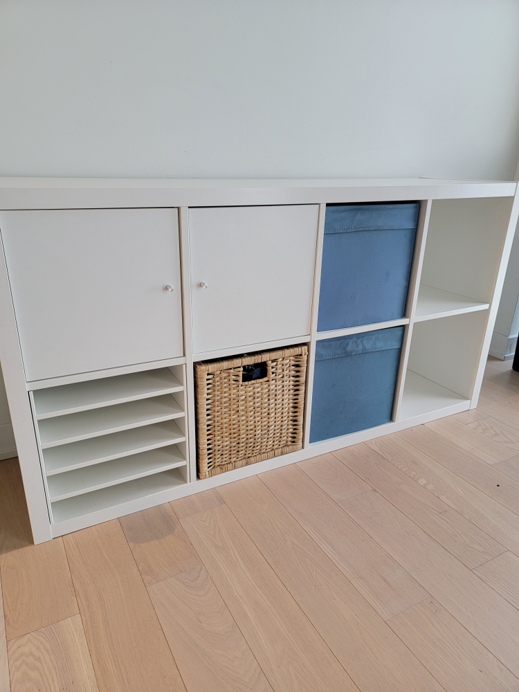 2 x Kallax Shelf unit WITH INSERTS