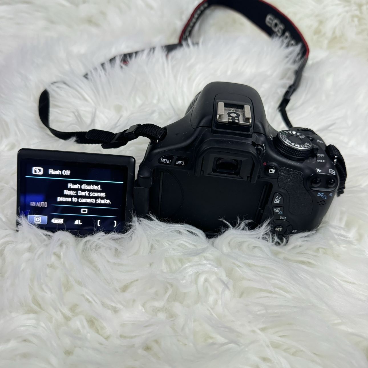 Canon EOS Rebel T3i  w/ 18-55mm Lens Kit, Black - photo 3
