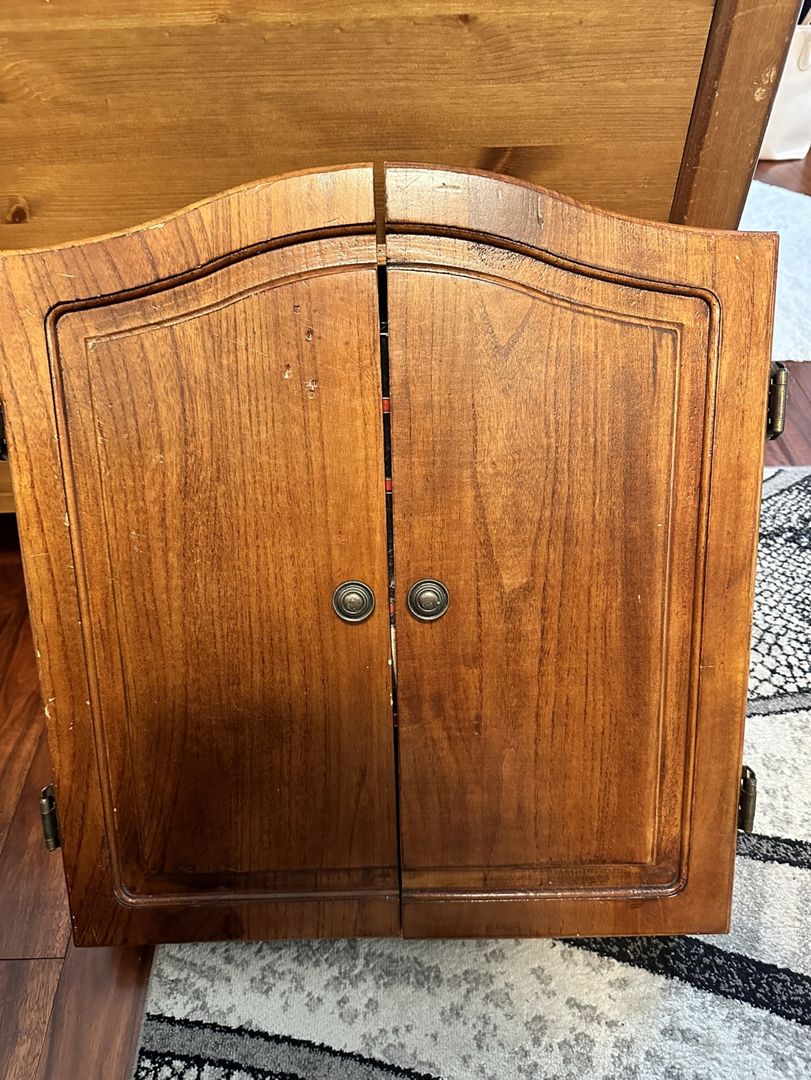 Dart cabinet