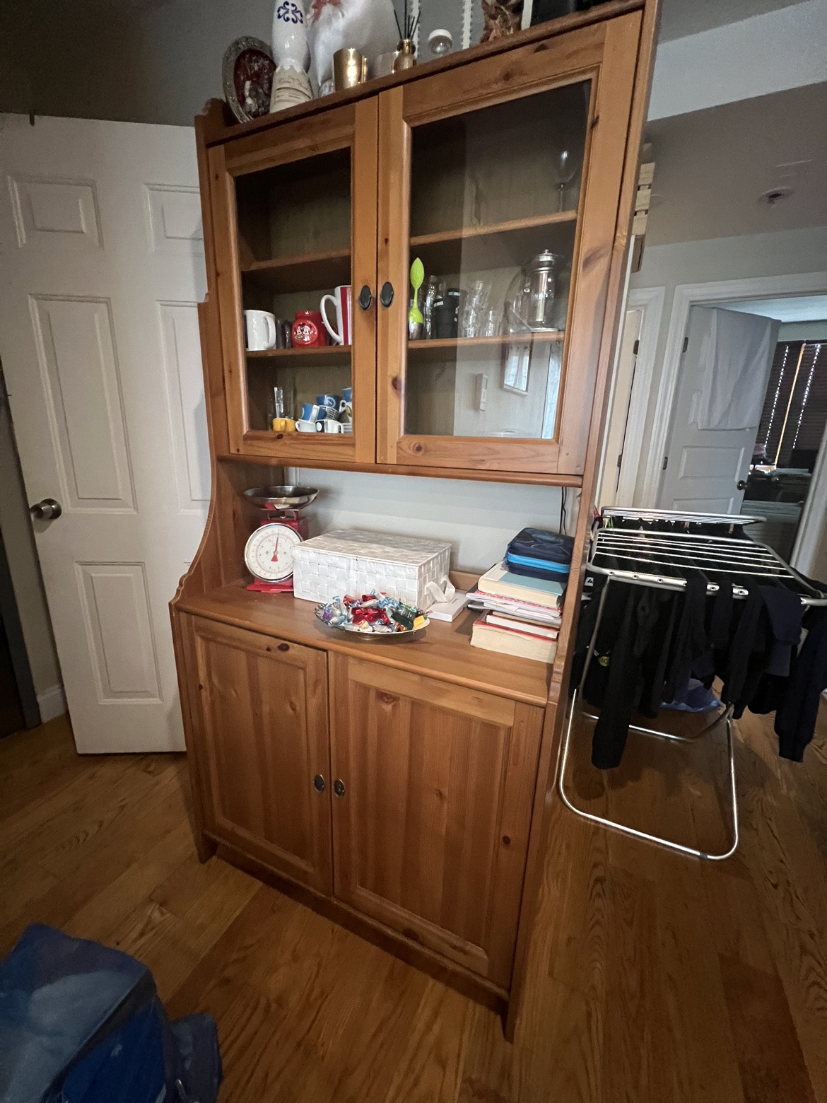 Kitchen cupboard