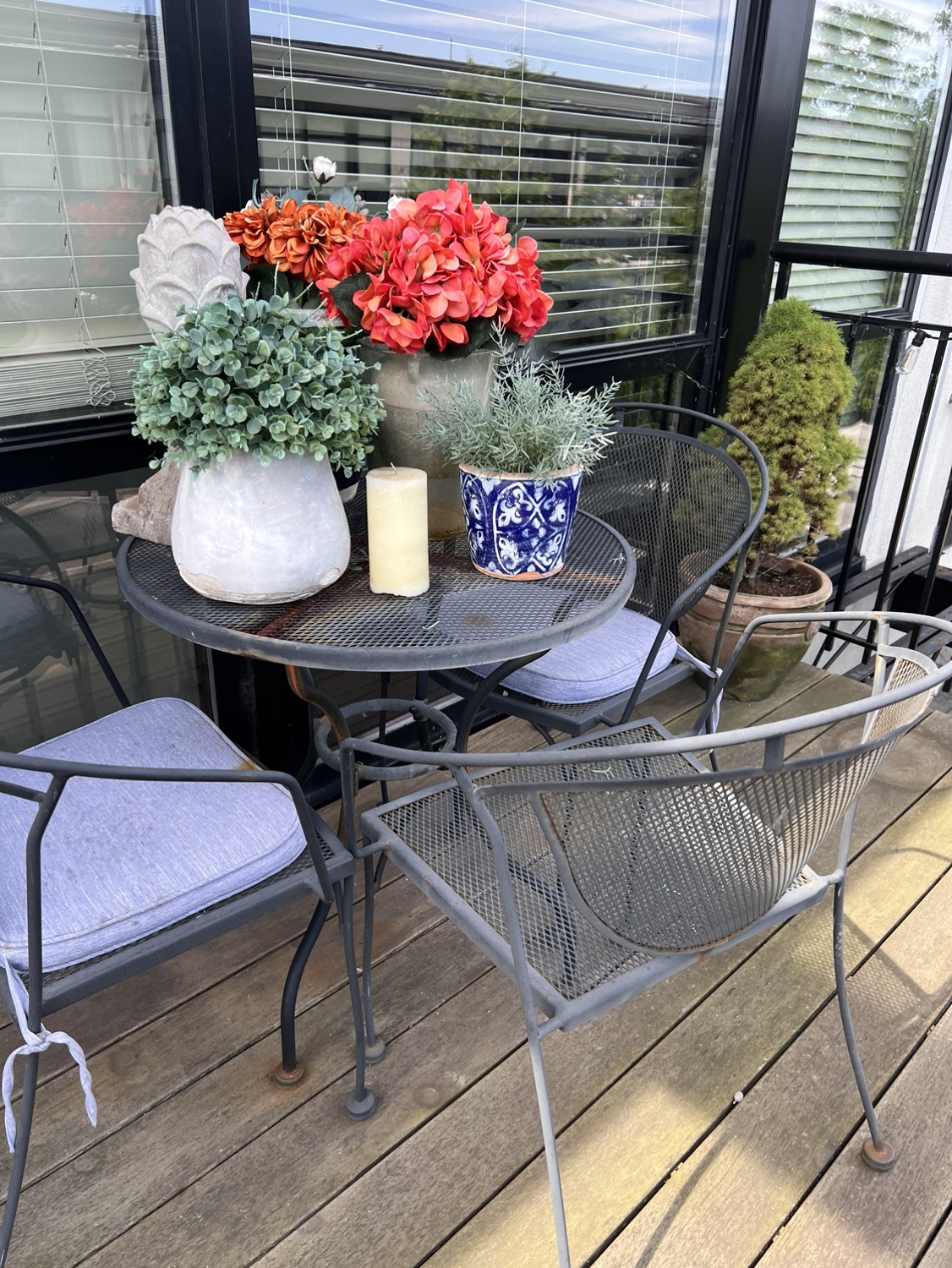 Outdoor bistro table and chairs and small table. - photo 2
