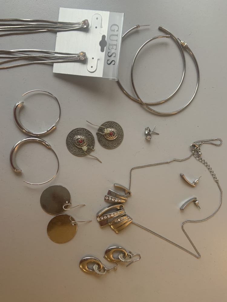 7 sets of earrings and one necklace with ear rings thumbnail