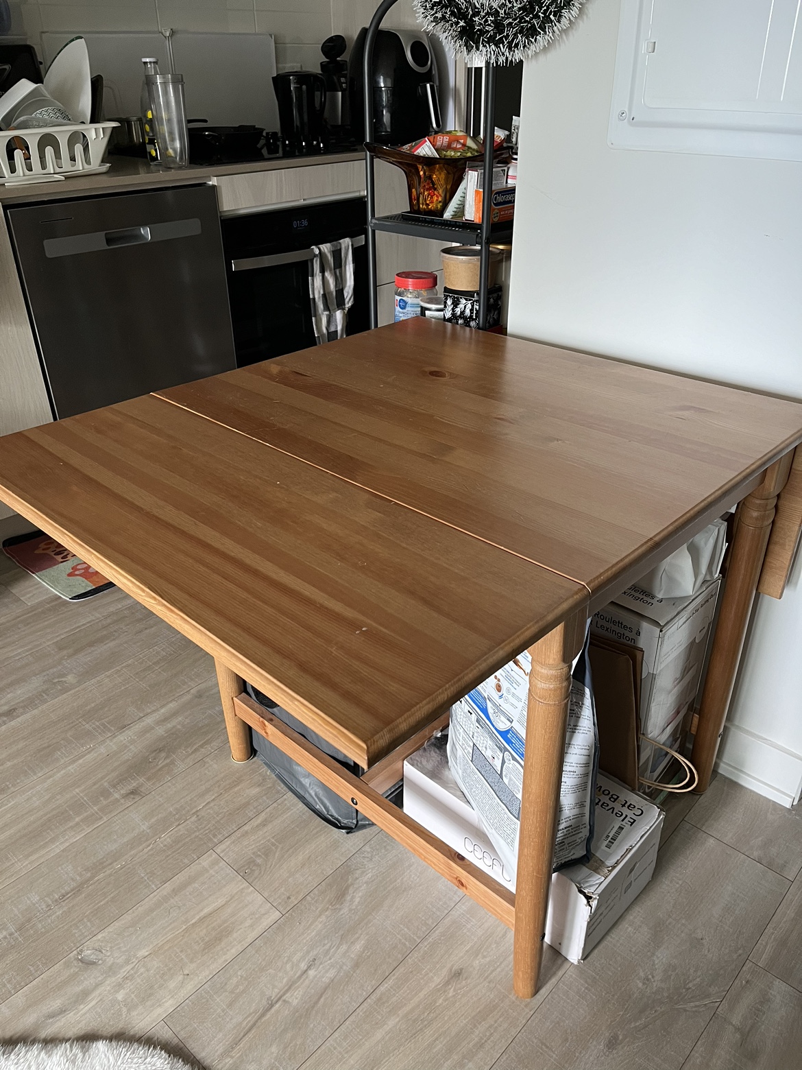 Dining table - photo 2